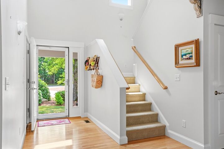 Property Photo: 5 Hemlock Rd 5 MA 02532