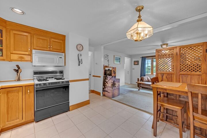 Property Photo:  136 Washington St  MA 02062 