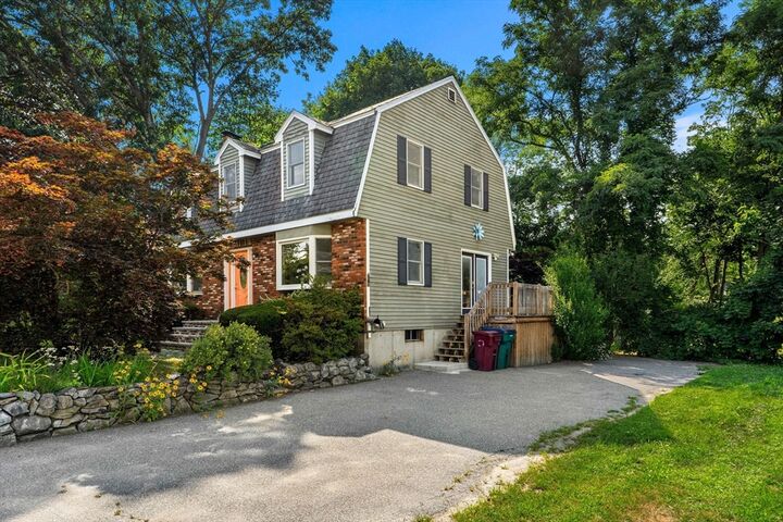 Property Photo: 89 W Meadow Rd MA 01854