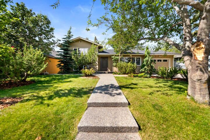 21 Roseview Drive NW — photo 1