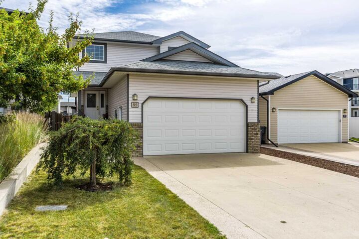 Property Photo: 55 Vista Close SE AB T1B 0A9