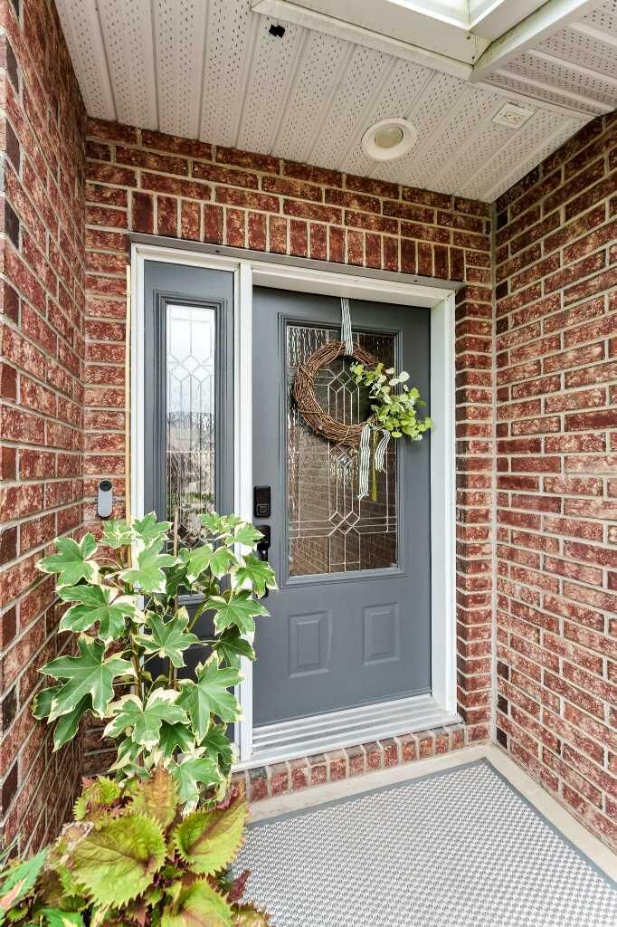 Property Photo:  78 Sundance Road SW  AB T1B 4V1 