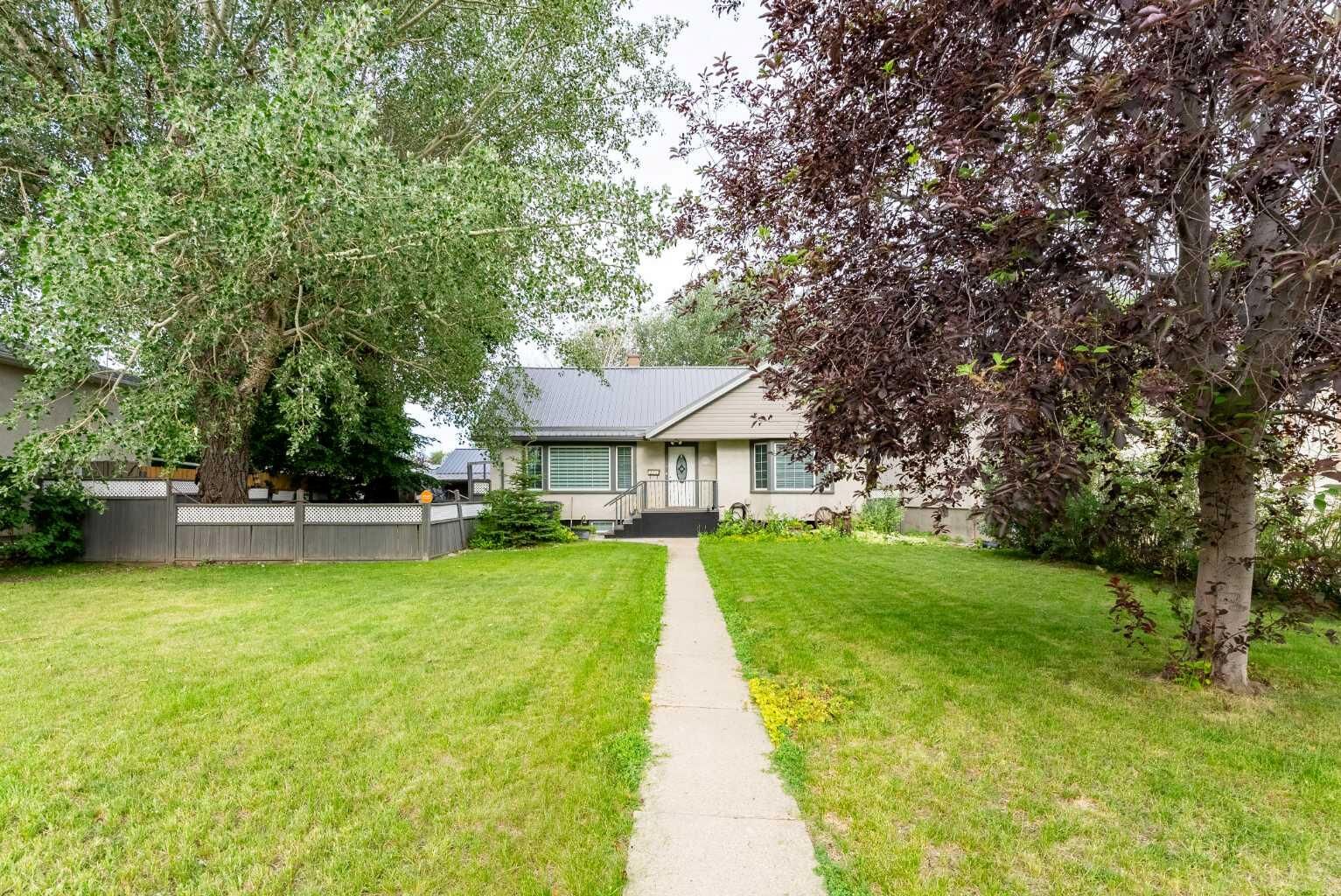 Property Photo: 2010 20 Street AB T1M 1E7