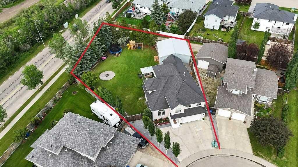 Property Photo: 13 Fern Crescent AB T4S 1Y4