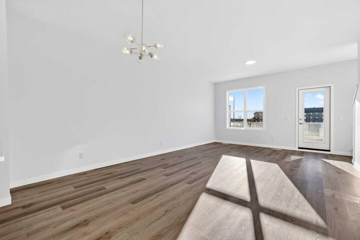 Property Photo: 1750 Rangeview Drive SE 203 AB T3S 0X3