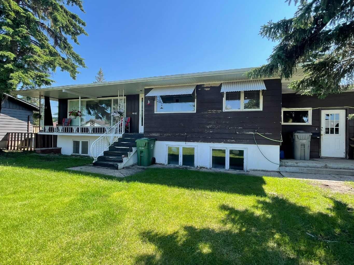 Property Photo: 4605 56 Avenue AB T9V 0Z9