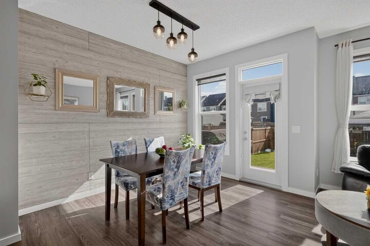 Property Photo:  50 Legacy Close SE  AB T0L 0X0 