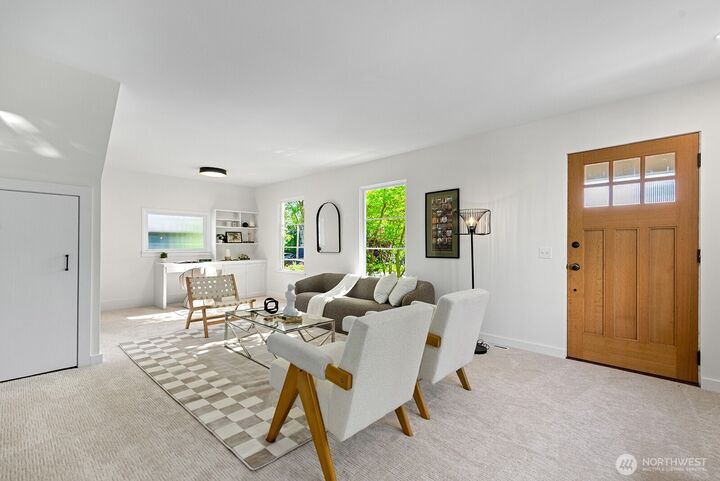 Property Photo: 9501 Dayton Avenue N WA 98103