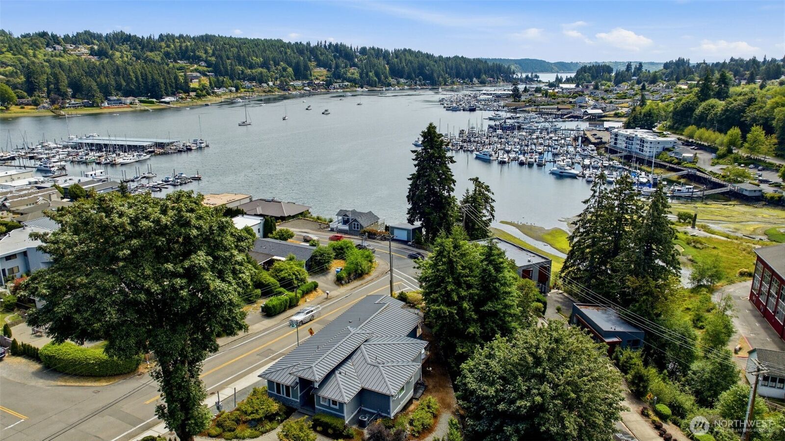 Property Photo:  4010  Burnham Dr  WA 98332 