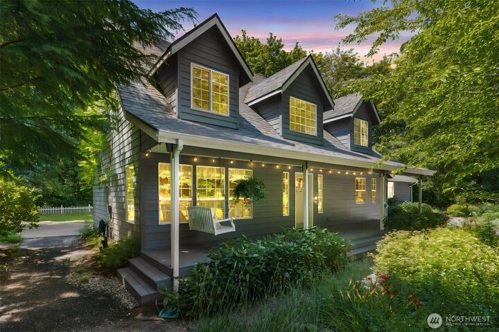 Property Photo:  6808  Old Forest Lane SE  WA 98501 