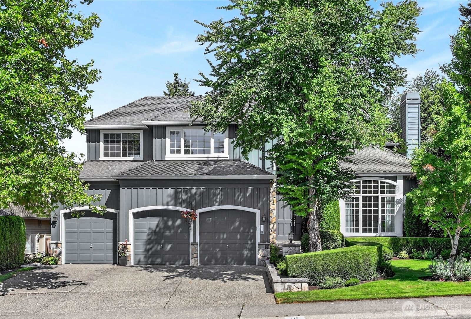 Property Photo:  118  246th Way SE  WA 98074 