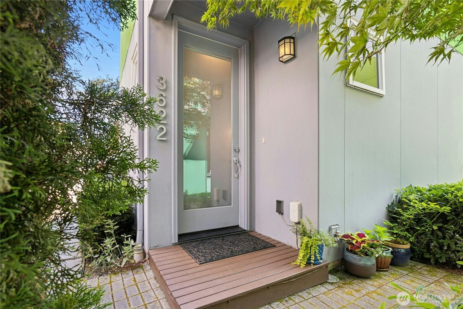 Property Photo:  3622  36th Avenue S  WA 98144 
