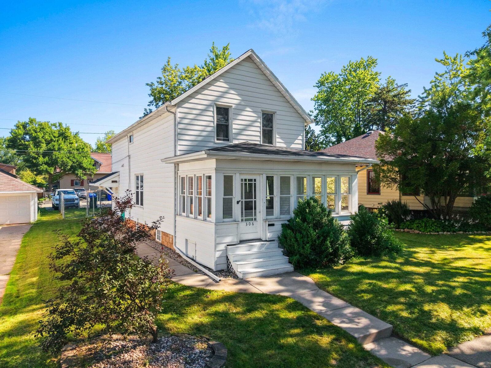 Property Photo:  306 W 6th Street  WI 54130-2306 
