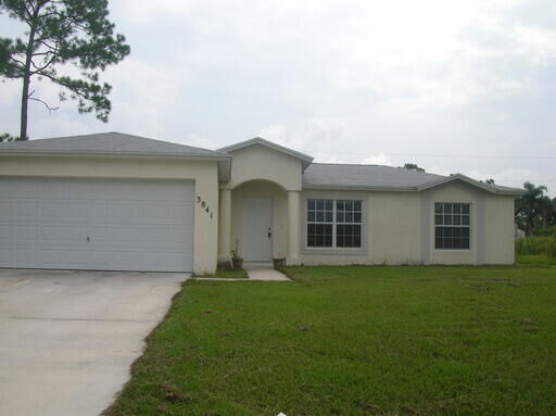 Property Photo: 3841 SW Chaffin Street FL 34953