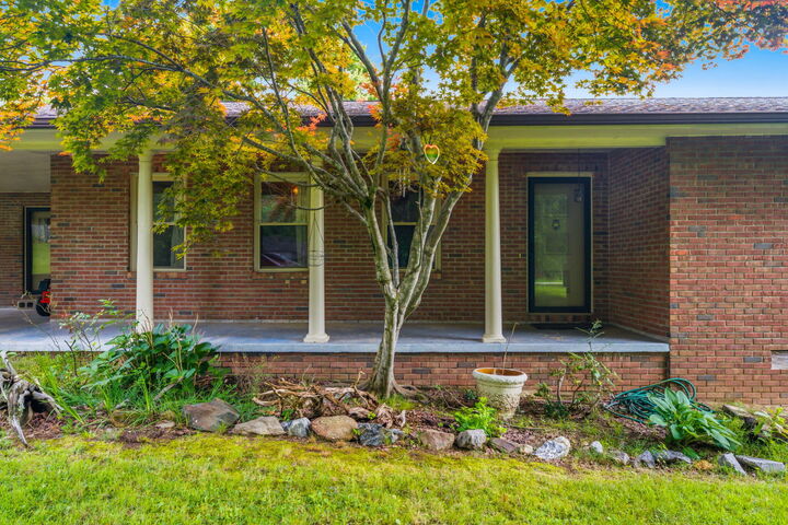 Property Photo:  2866 Williams Ferry Road  TN 37771 