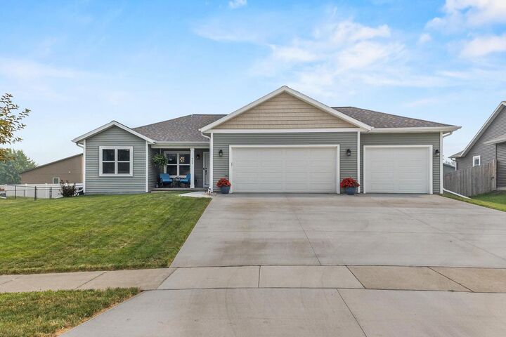 Property Photo:  409 Village Lane  WI 54971 
