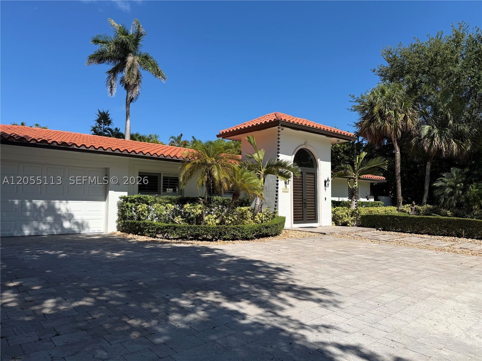 Property Photo: 5721 SW 59th Pl FL 33143
