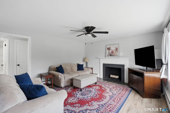 Property Photo: 89 Bingham Street CT 06010