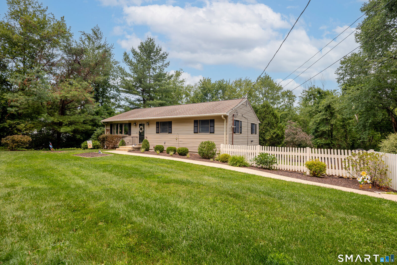 Property Photo:  13 Birch Road  CT 06811 