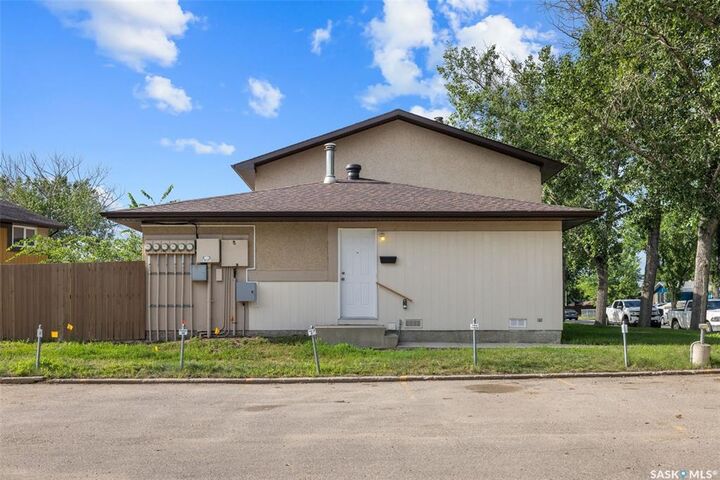 Property Photo: 1342 Brown Street SK S4N 5M3