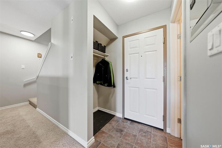 Property Photo:  515 28th Street E 203  SK S6V 1X8 