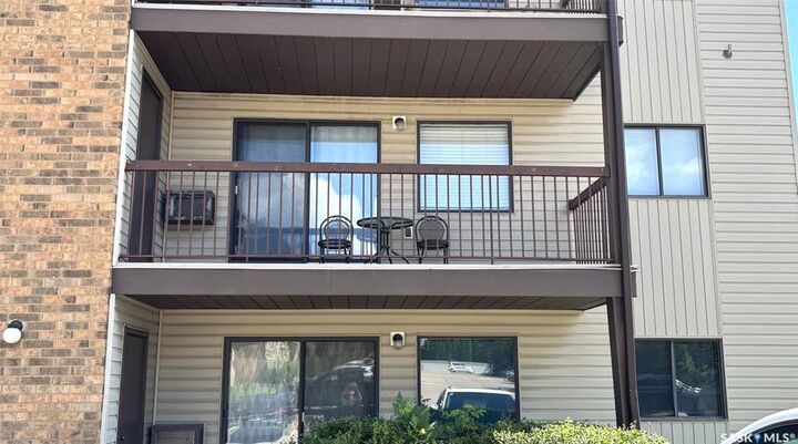 Property Photo:  385 Kingsmere Boulevard  SK S7J 4J6 
