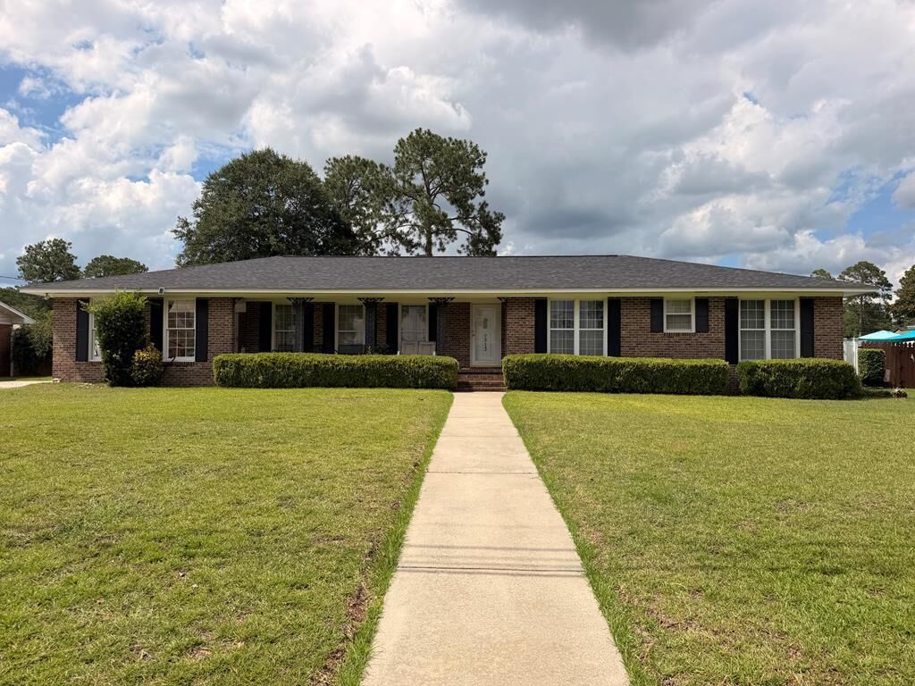 Property Photo:  813 Georgia Drive  GA 31794 