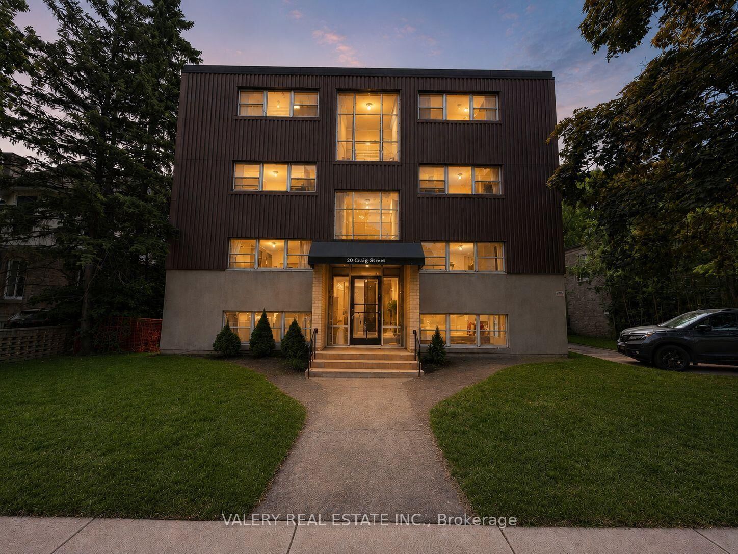 Property Photo: 20 Craig Street C ON N6C 1E8