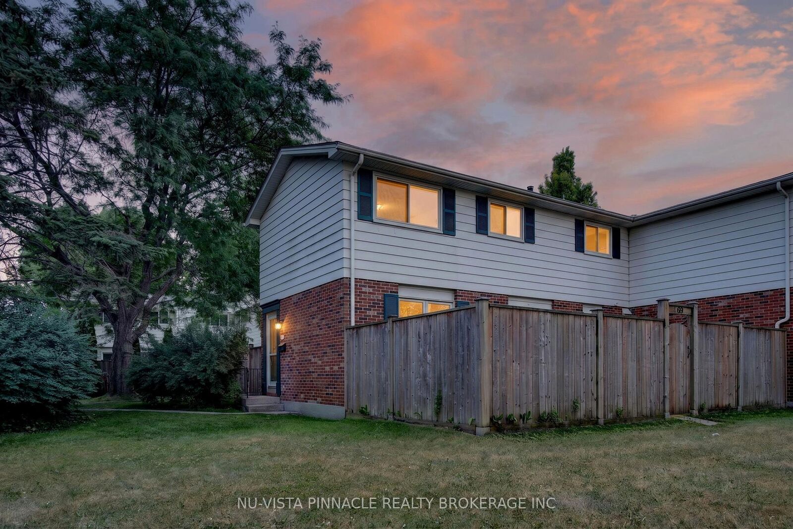 Property Photo: 69 Conway Drive ON N6E 2H4