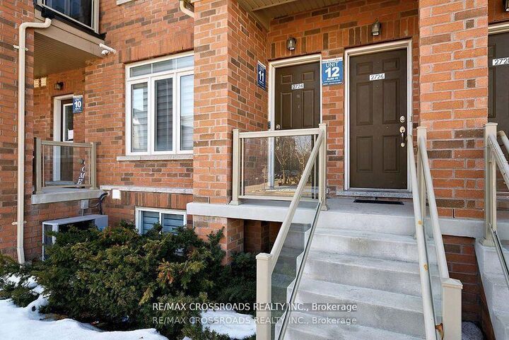 Property Photo:  2726 William Jackson Drive 12  ON L1X 0E6 
