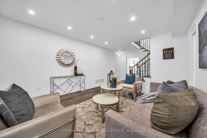 Property Photo:  36 Allangrove Drive  ON L7A 2M3 