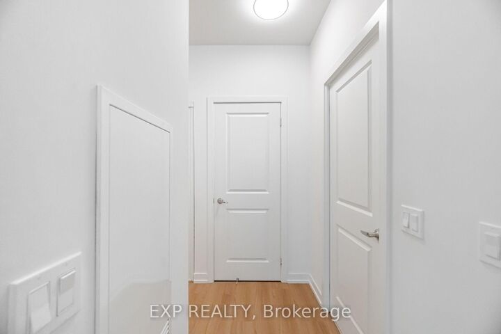 Property Photo: 1010 Dundas Street E 203 ON L1N 2K2