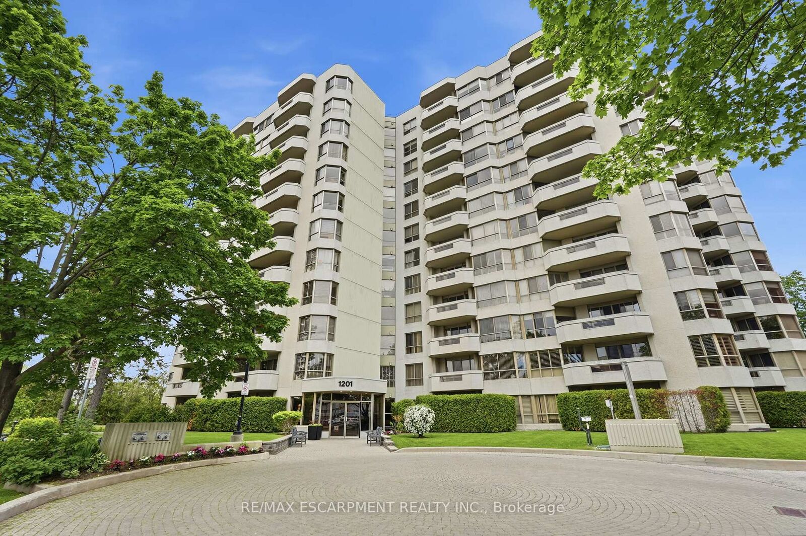 Property Photo:  1201 North Shore Boulevard E 1003  ON L7S 1Z5 