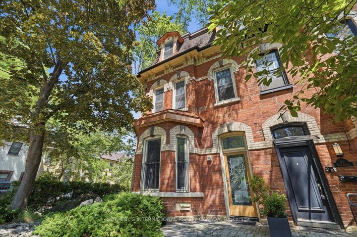 Property Photo: 33 Rose Avenue ON M4X 1N7