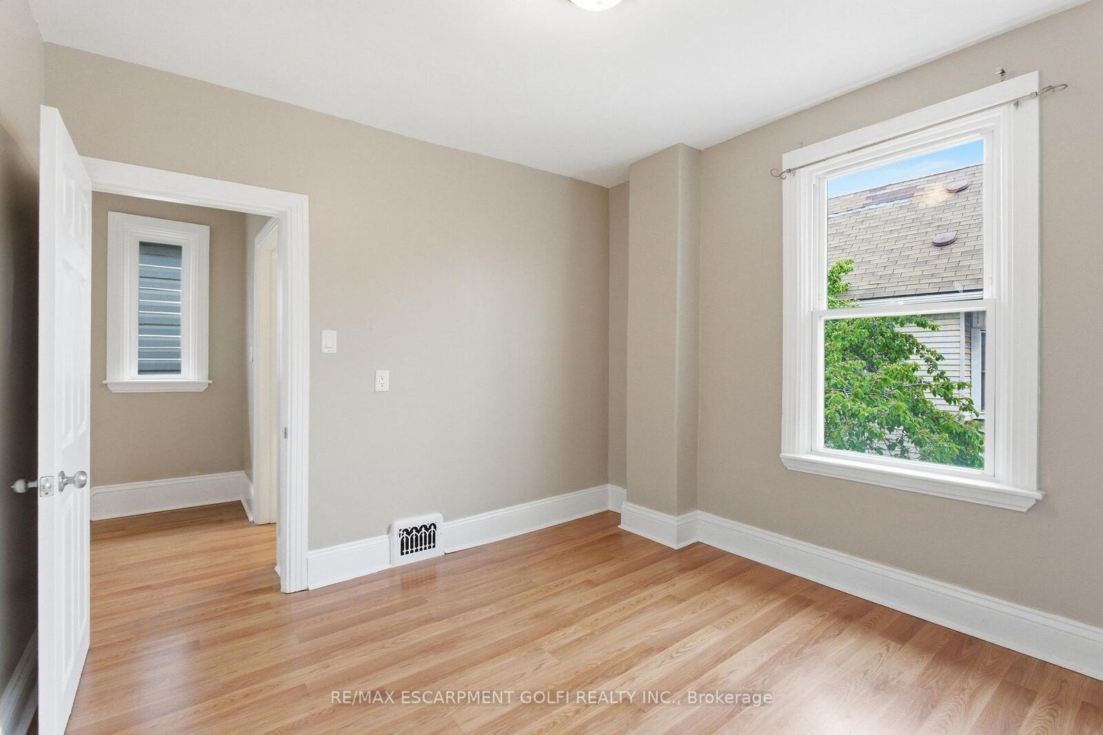 Property Photo: 643 Wilson Street ON L8L 1V2