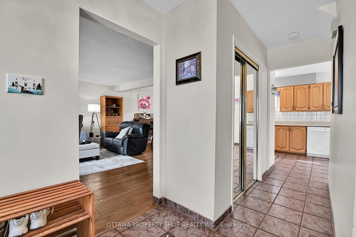 Property Photo:  6268 Steamer Lane  ON K1C 1C9 