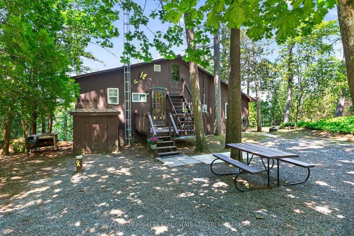 468 Moorhead Lane — photo 1