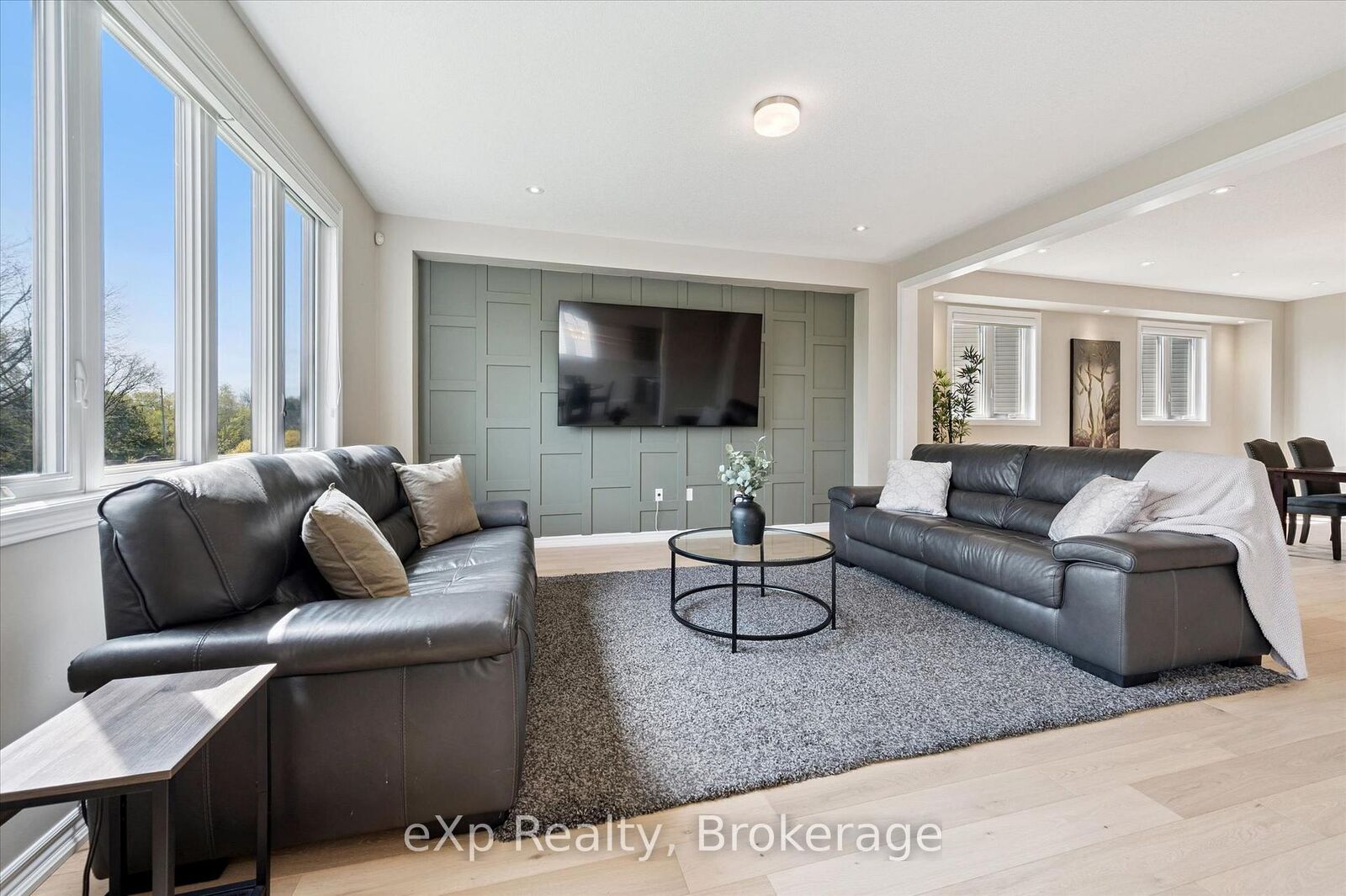 Property Photo:  201 McFarlane Crescent  ON N1M 0G5 