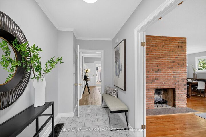 Property Photo: 37 Parkwood Crescent ON K1B 3J5