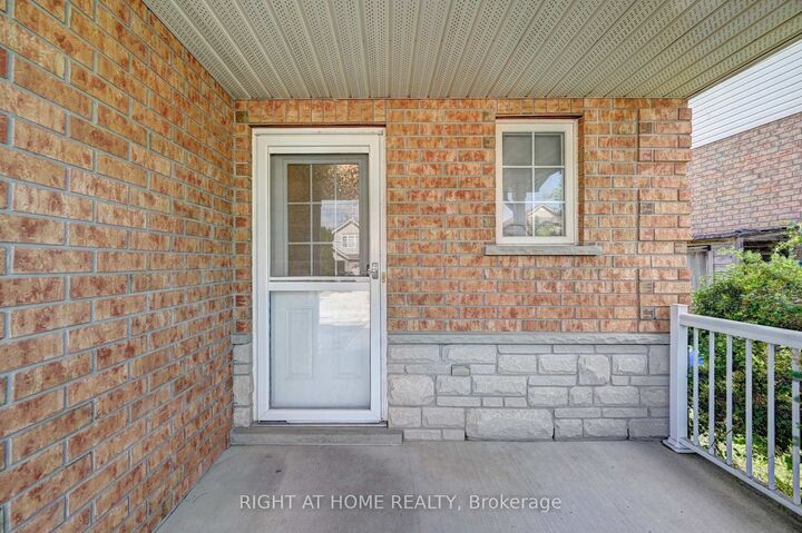 Property Photo: 760 Paris Boulevard ON N2T 2Y1
