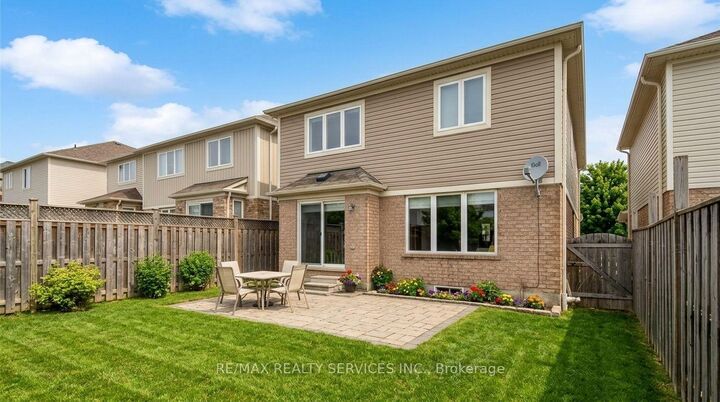 Property Photo:  48 Fletcher Circle  ON N3C 0B5 