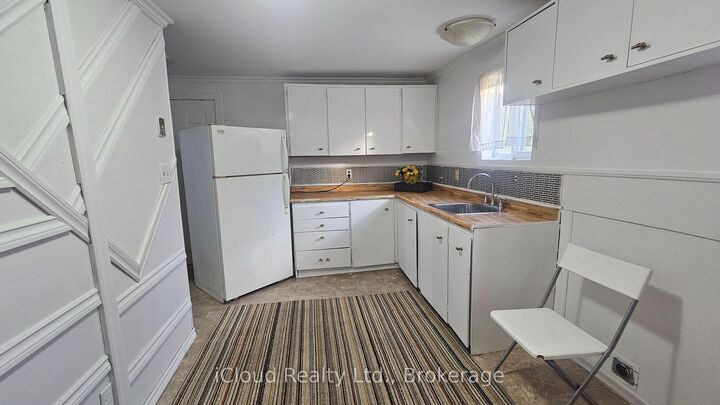 241 John Street — photo 1