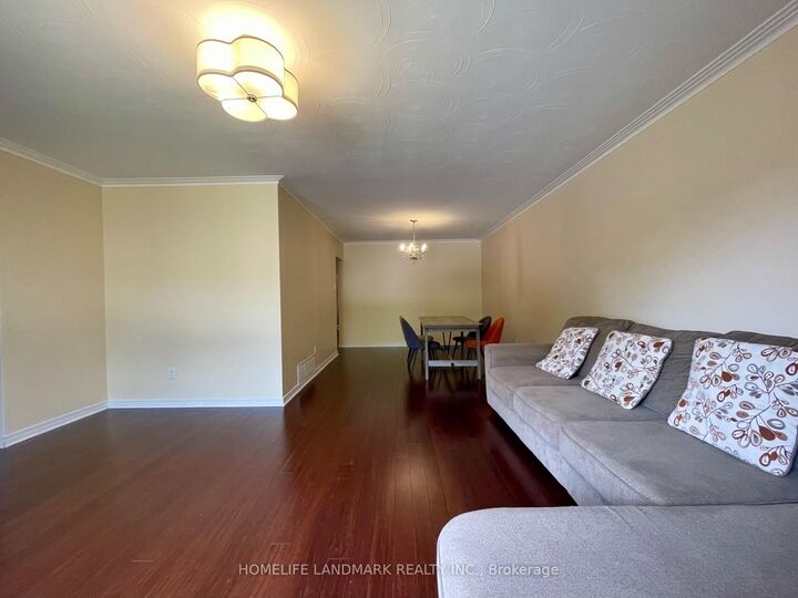 Property Photo:  23 Beethoven Court  ON M2H 1W1 
