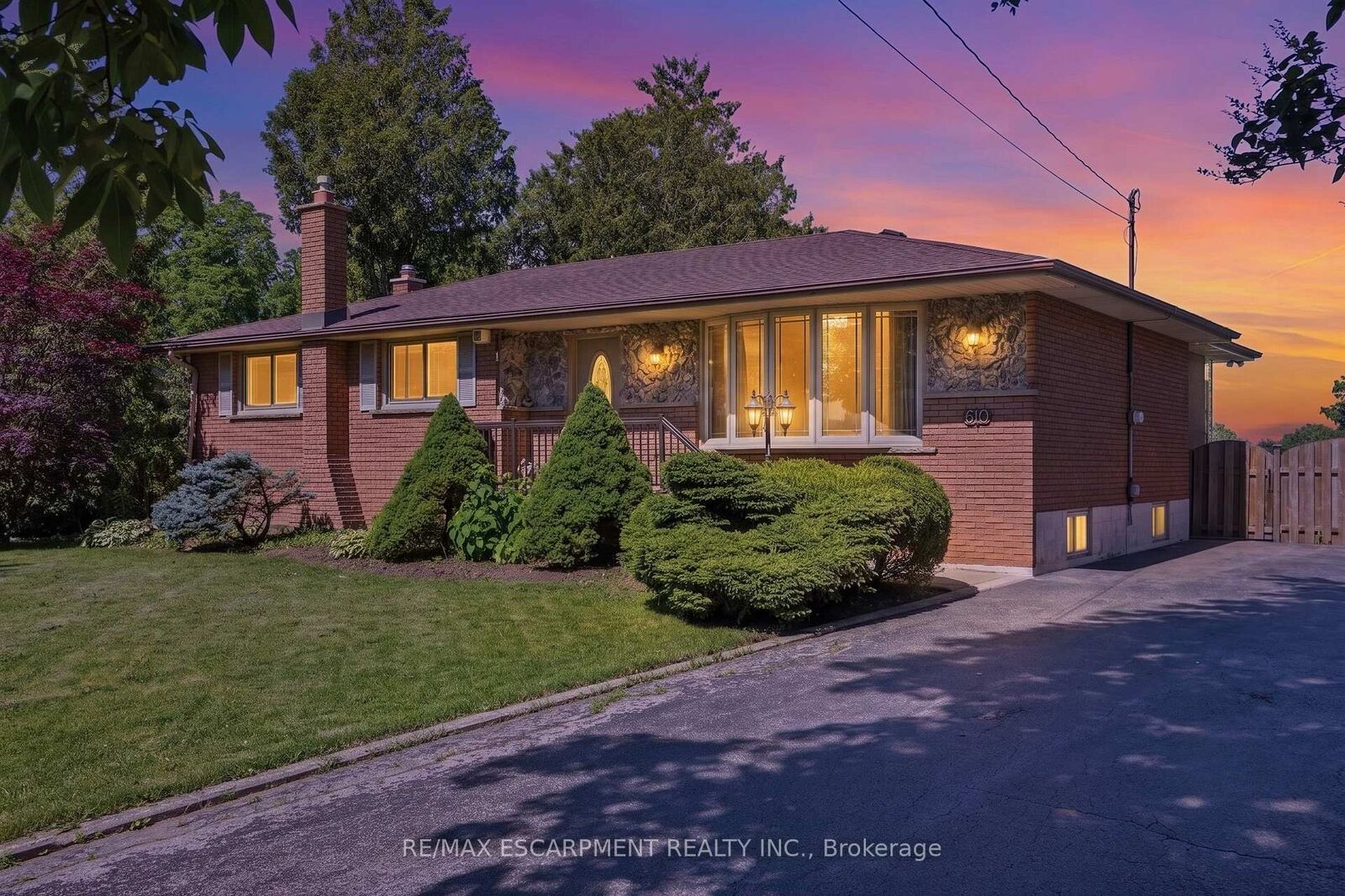 Property Photo:  610 Miles Road  ON L0R 1P0 