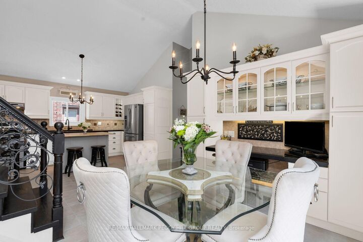 Property Photo: 52 Summerset Drive ON L4N 9L7