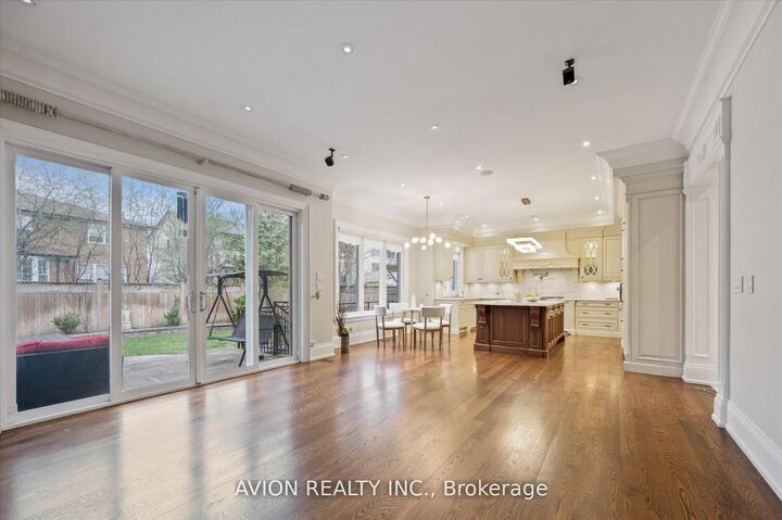 Property Photo: 26 Danville Drive ON M2P 1J1