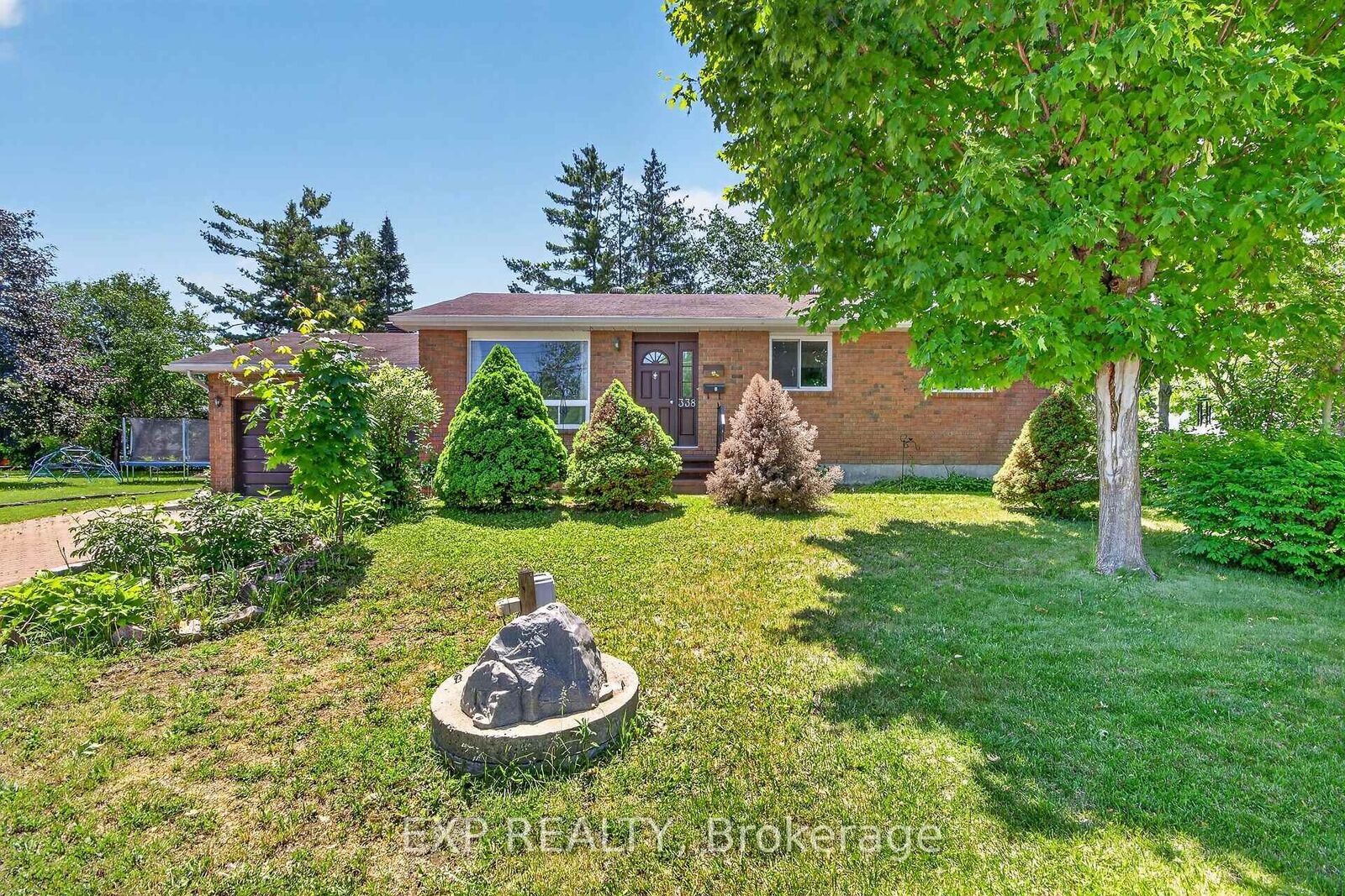 Property Photo: 338 William Street ON K7S 1K8