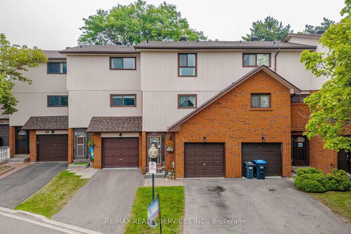 47 Dawson Crescent — photo 1