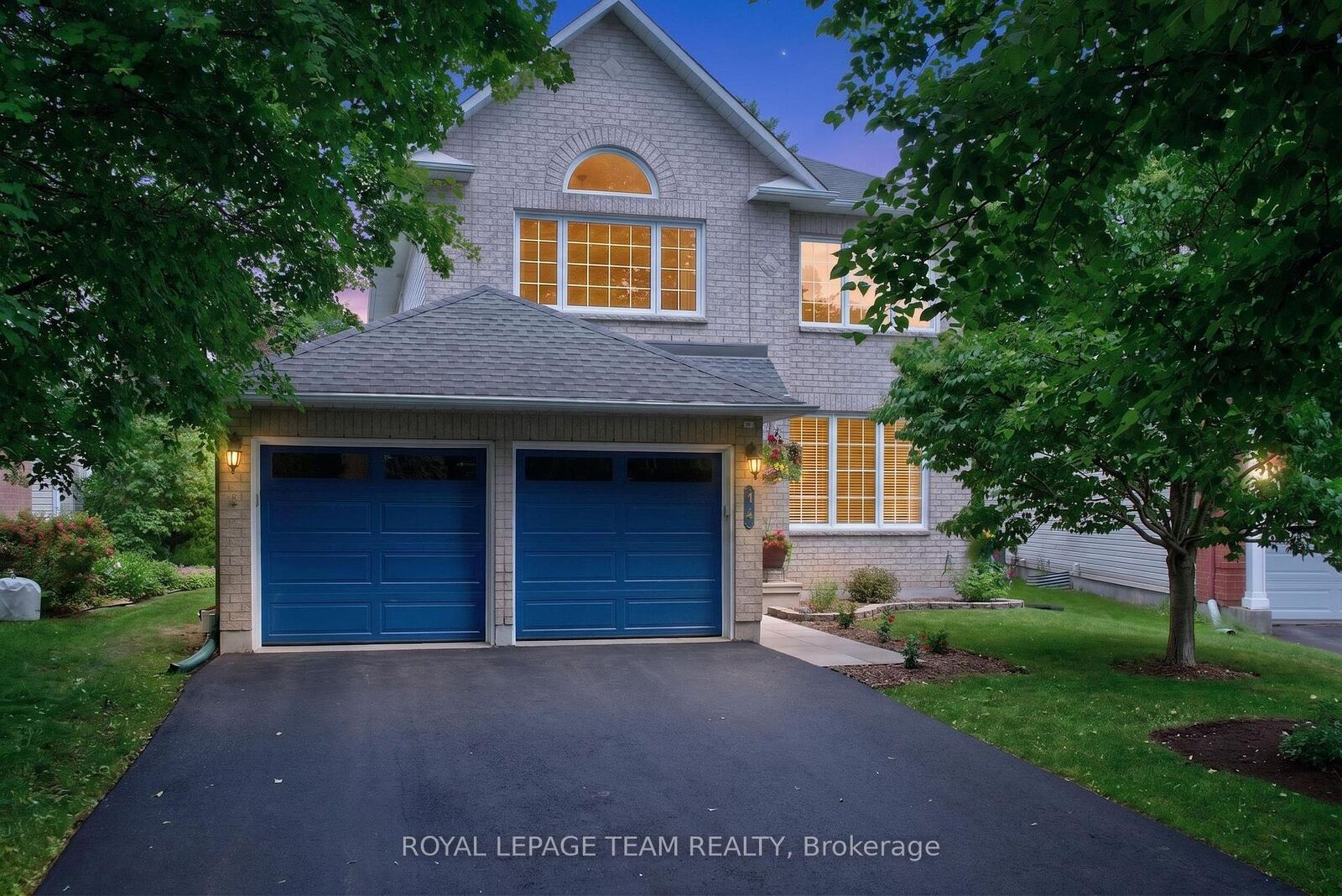 Property Photo:  14 Wynridge Place  ON K2M 2S9 