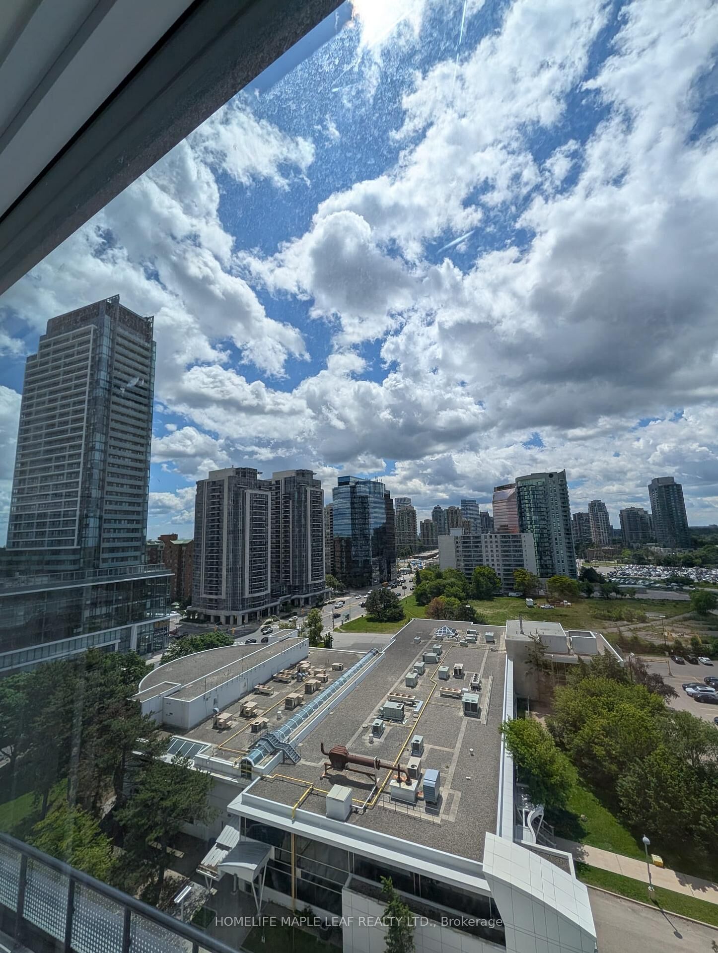 Property Photo: 5858 Yonge Street 1123 ON M2M 0C6